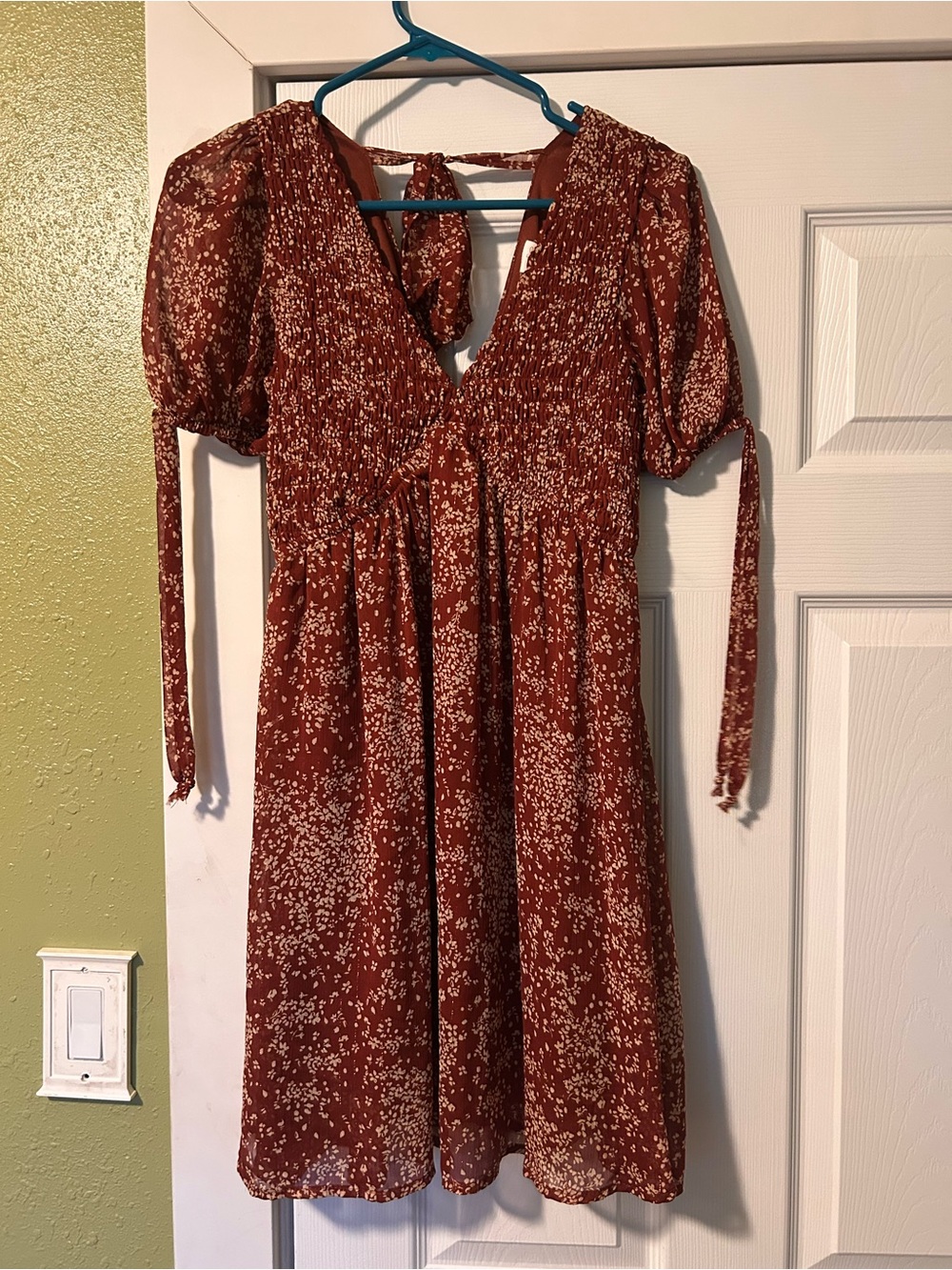 Rust Floral V-Neck Short Sleeve Dress